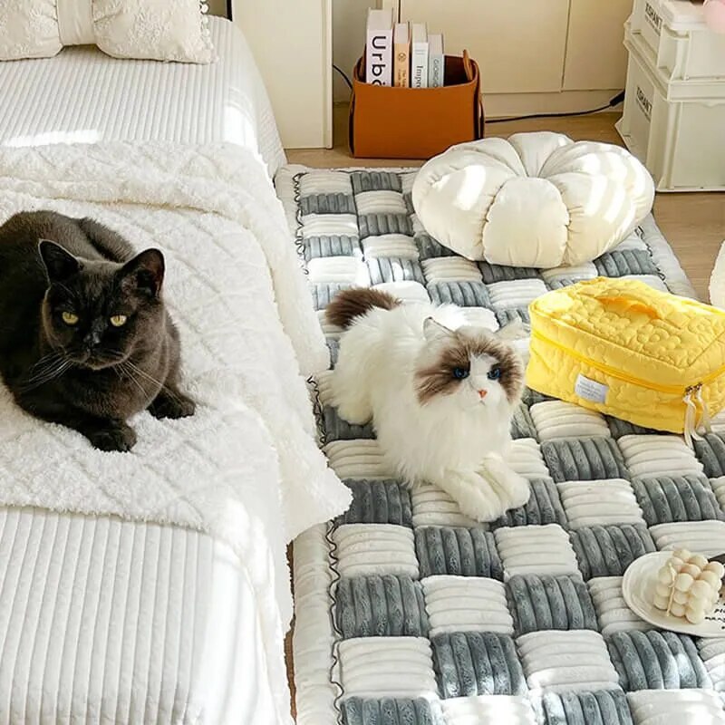 Cream-Colored Plaid Large Pet Bed