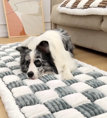 Cream-Colored Plaid Large Pet Bed