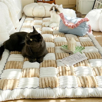 Cream-Colored Plaid Large Pet Bed