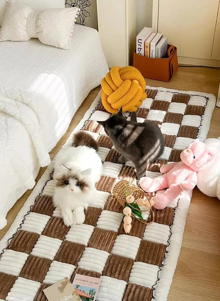 Cream-Colored Plaid Large Pet Bed