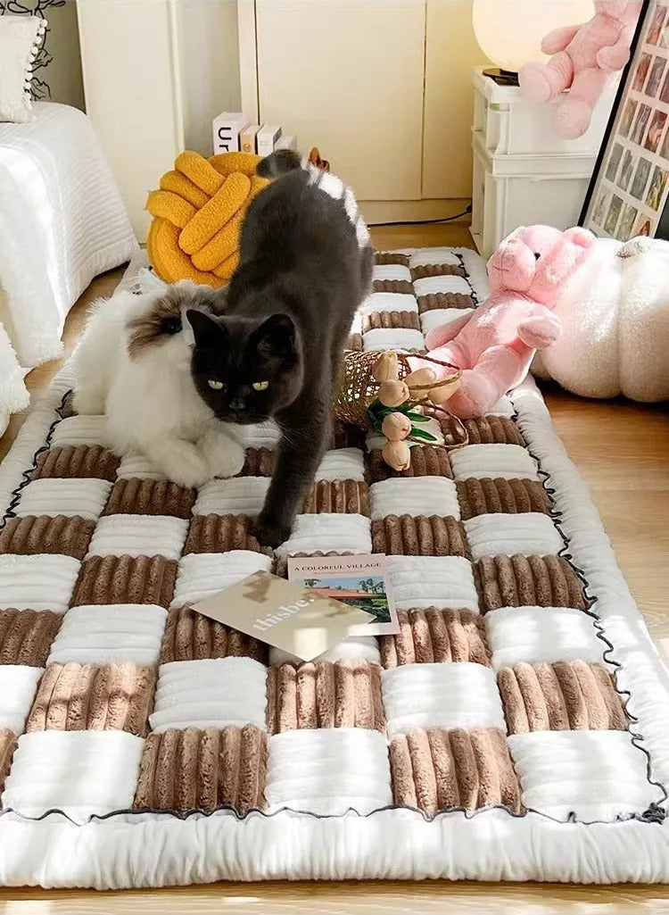 Cream-Colored Plaid Large Pet Bed